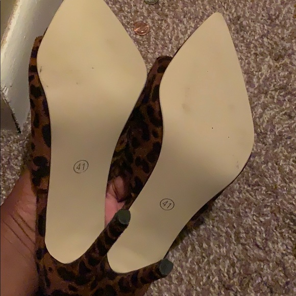 Heels - Picture 3 of 4